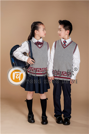 小學生高端校服訂做品牌