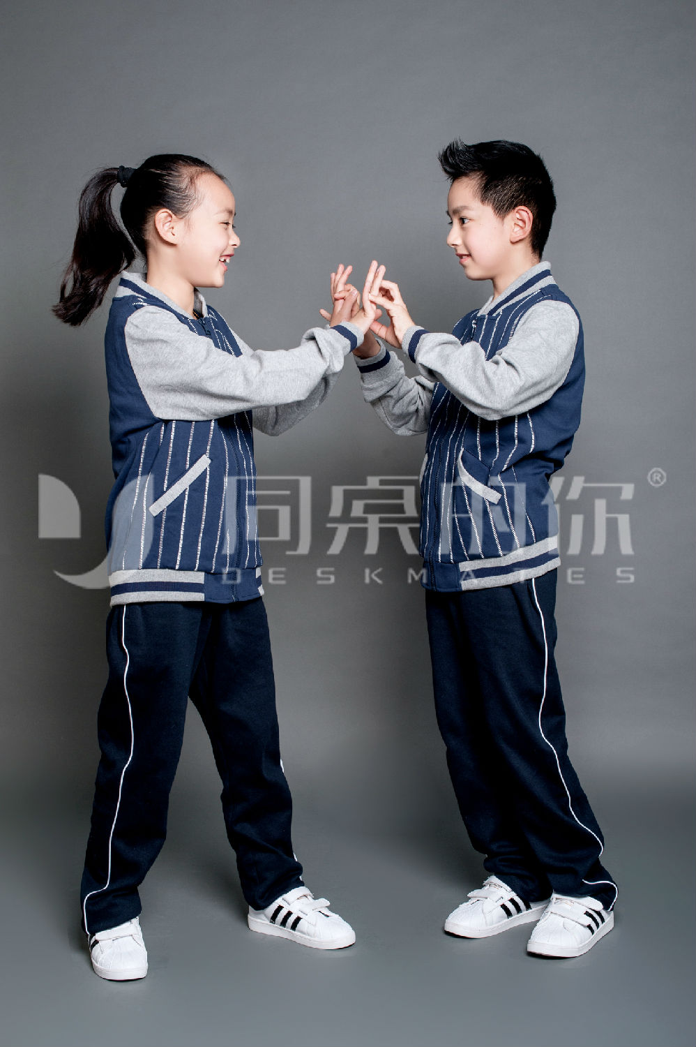 校服如何清洗才能不褪顏色？