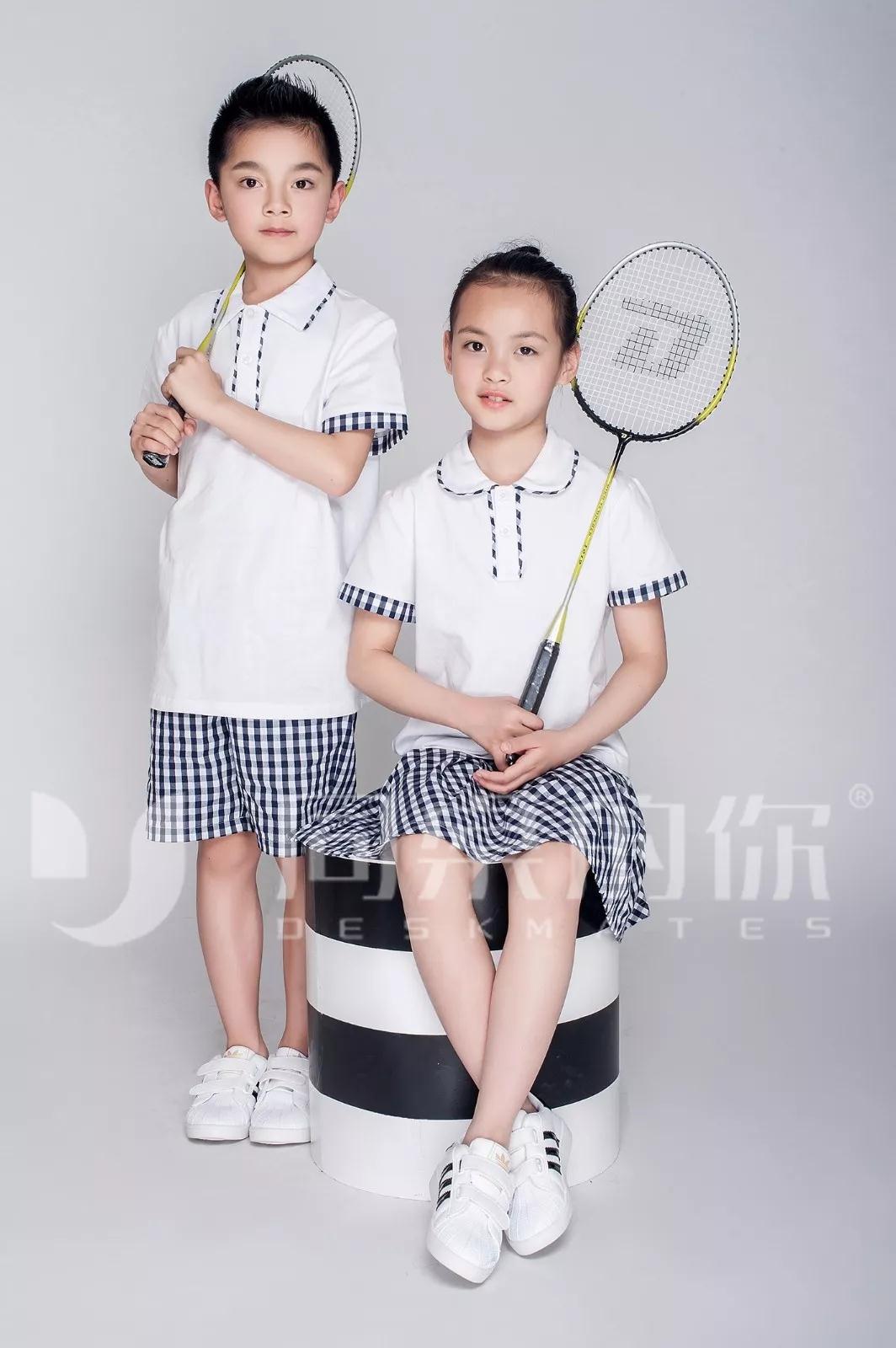 夏季格子拼色運(yùn)動(dòng)裝