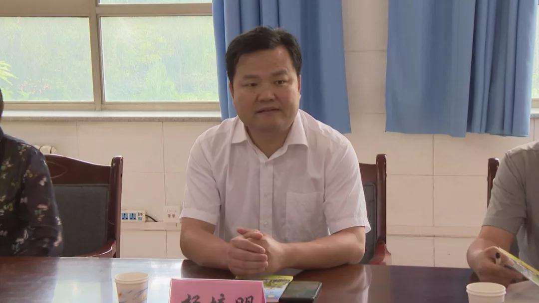 情系老區(qū)教育，愛灑會寧學子 | 同桌的你校服將愛心播撒甘肅會寧！
