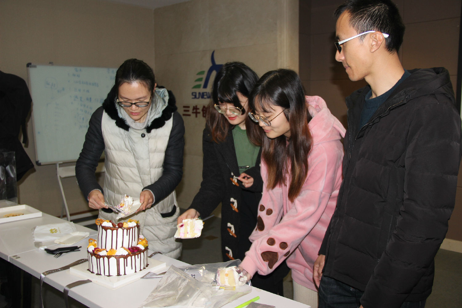 大牌生日會 | 十二月的你，是奮斗時光里最美的贊歌