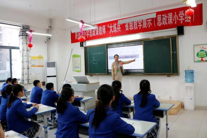 綿軟的純棉小學生校服有什么特點?