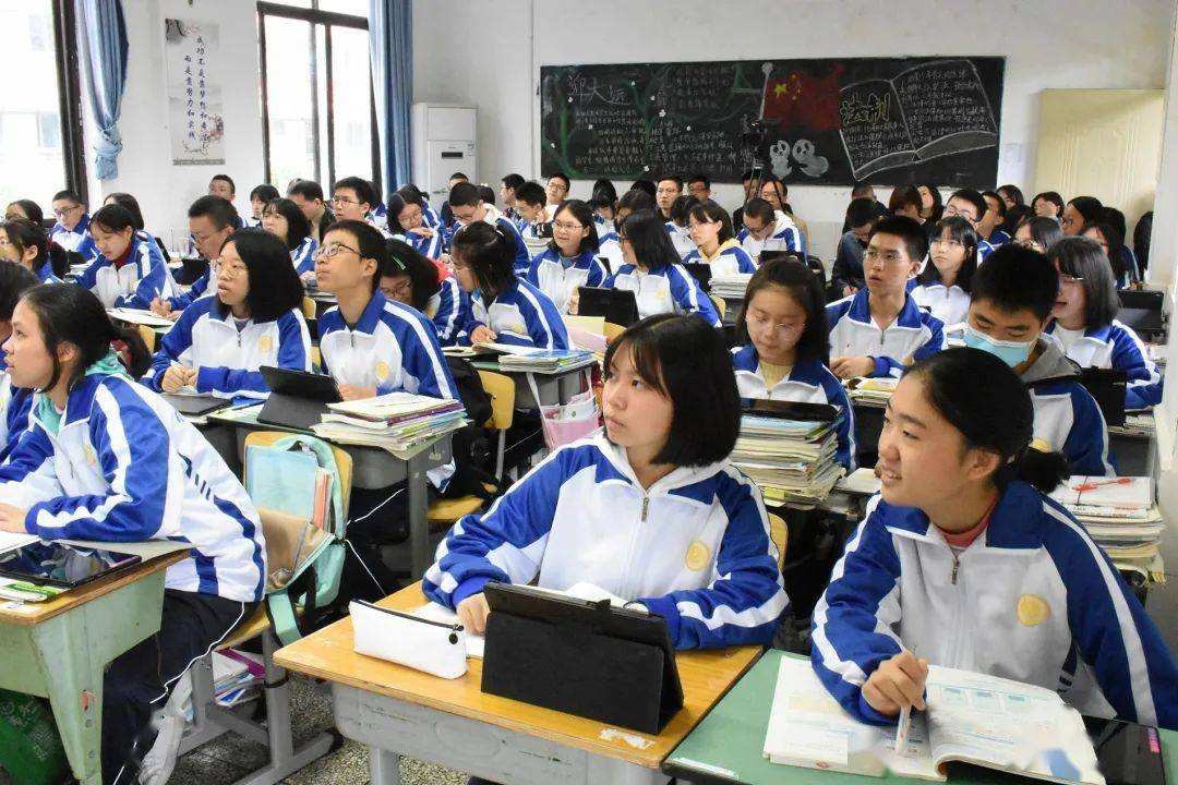 幼兒園新舊校服套裝定做如何分類清洗？