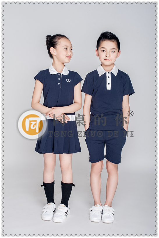 【同桌的你】 合適的學生校服更契合學校文化