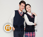 校服日，我要成為學(xué)校流動(dòng)的形象！