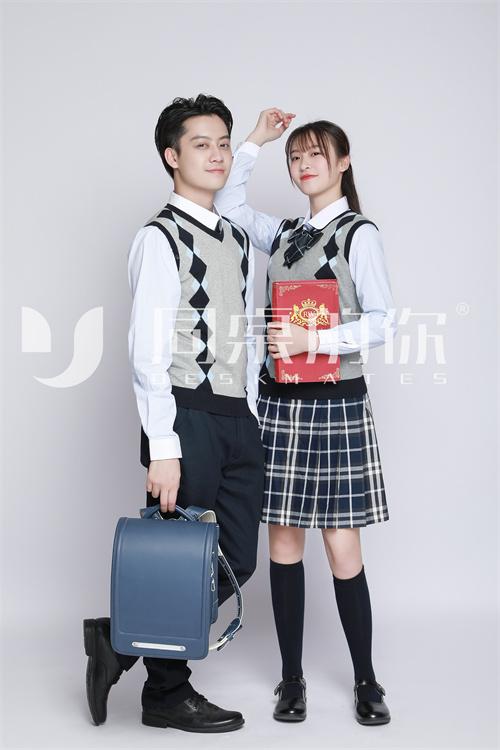 韓國(guó)校服女生為什么那么好看？