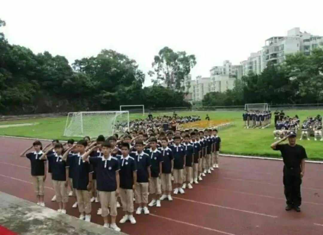 珠海校服的發(fā)展史和特點(diǎn)，你知道嗎？