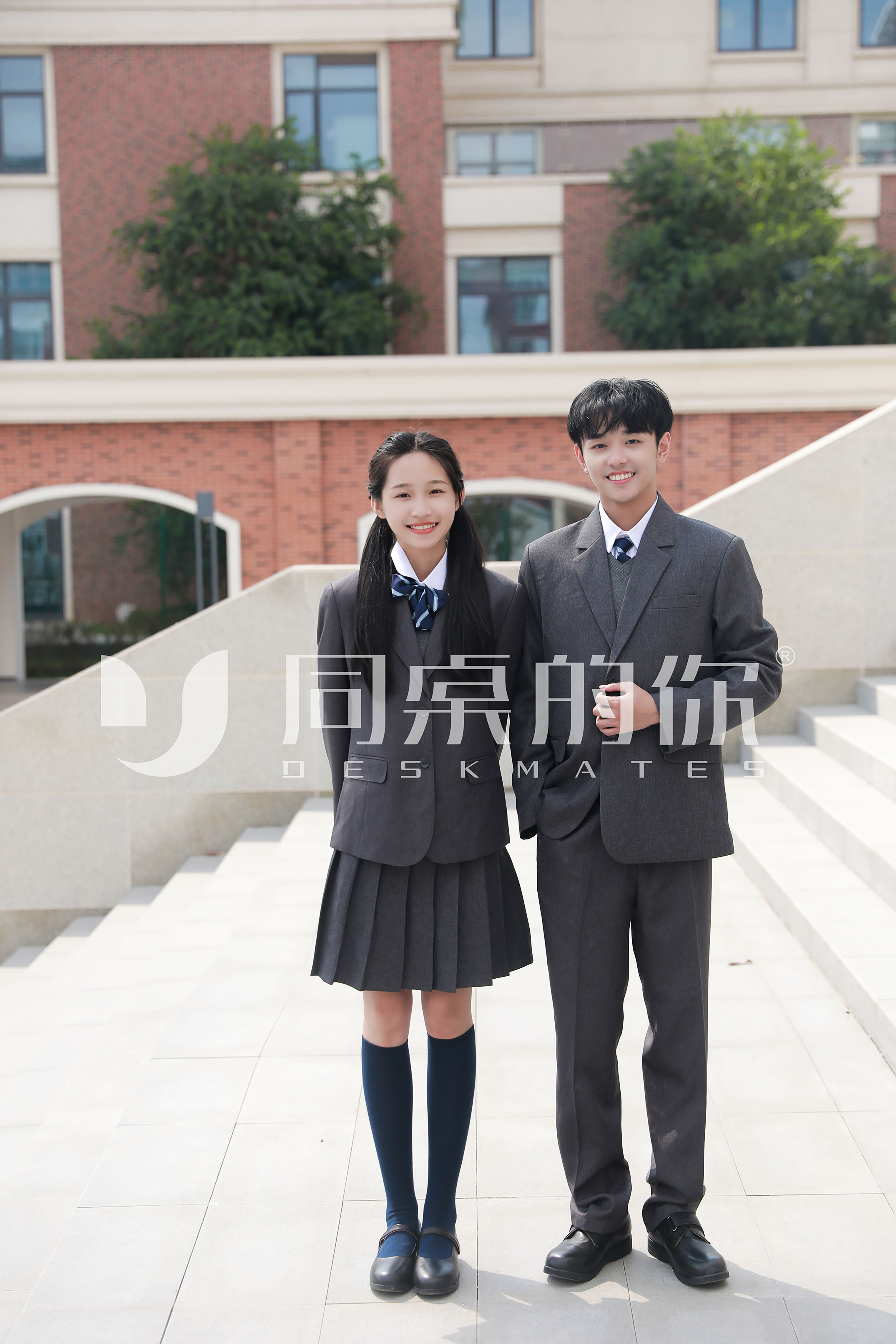 時(shí)尚與個(gè)性：主流校服款式的變遷