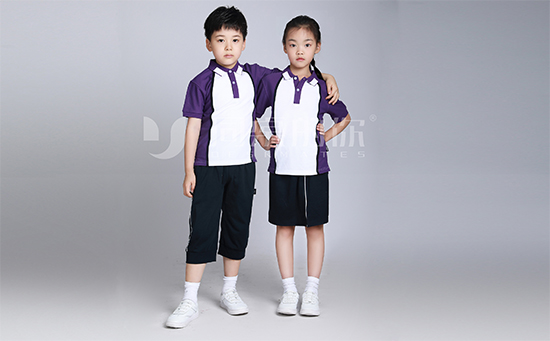 夏季運(yùn)動(dòng)校服定制需要注意哪些細(xì)節(jié)?保障學(xué)生舒適度的關(guān)鍵